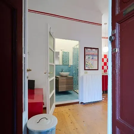 Xenia Apartments - Central Studio Apartment in Navigli area-2